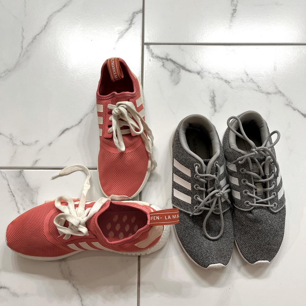 Tennis shoes